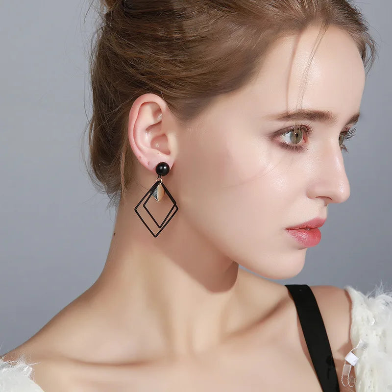 Sartora - Boucles d’Oreilles Clips avec Sequins pour Femme, Look Élégant et Léger