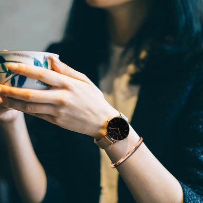 Montre Bracelet pour Femme - Élégance et Simplicité avec Mouvement Quartz Japonais