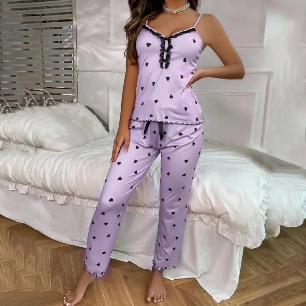 DreamLuxe Satin - Pyjama Satiné Imprimé Cœur pour Femme, Confort et Élégance