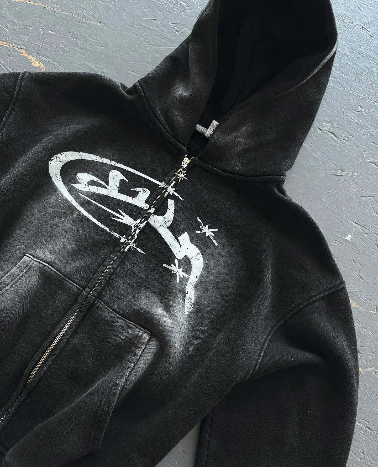 RetroWave Hoodie - Sweat à Capuche Vintage Unisexe, Style Streetwear Look Rétro